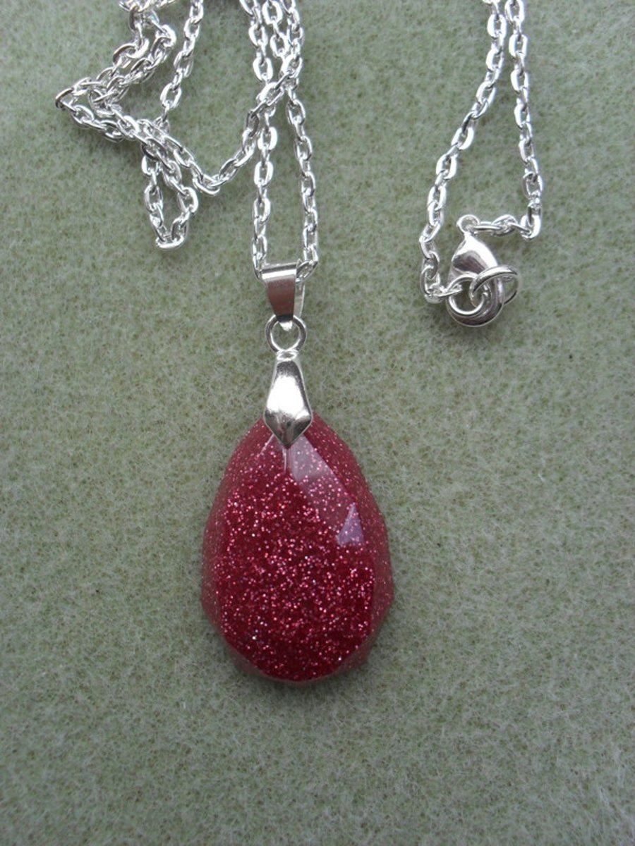 Clearance Pear Shaped Glitter  Resin Pendant