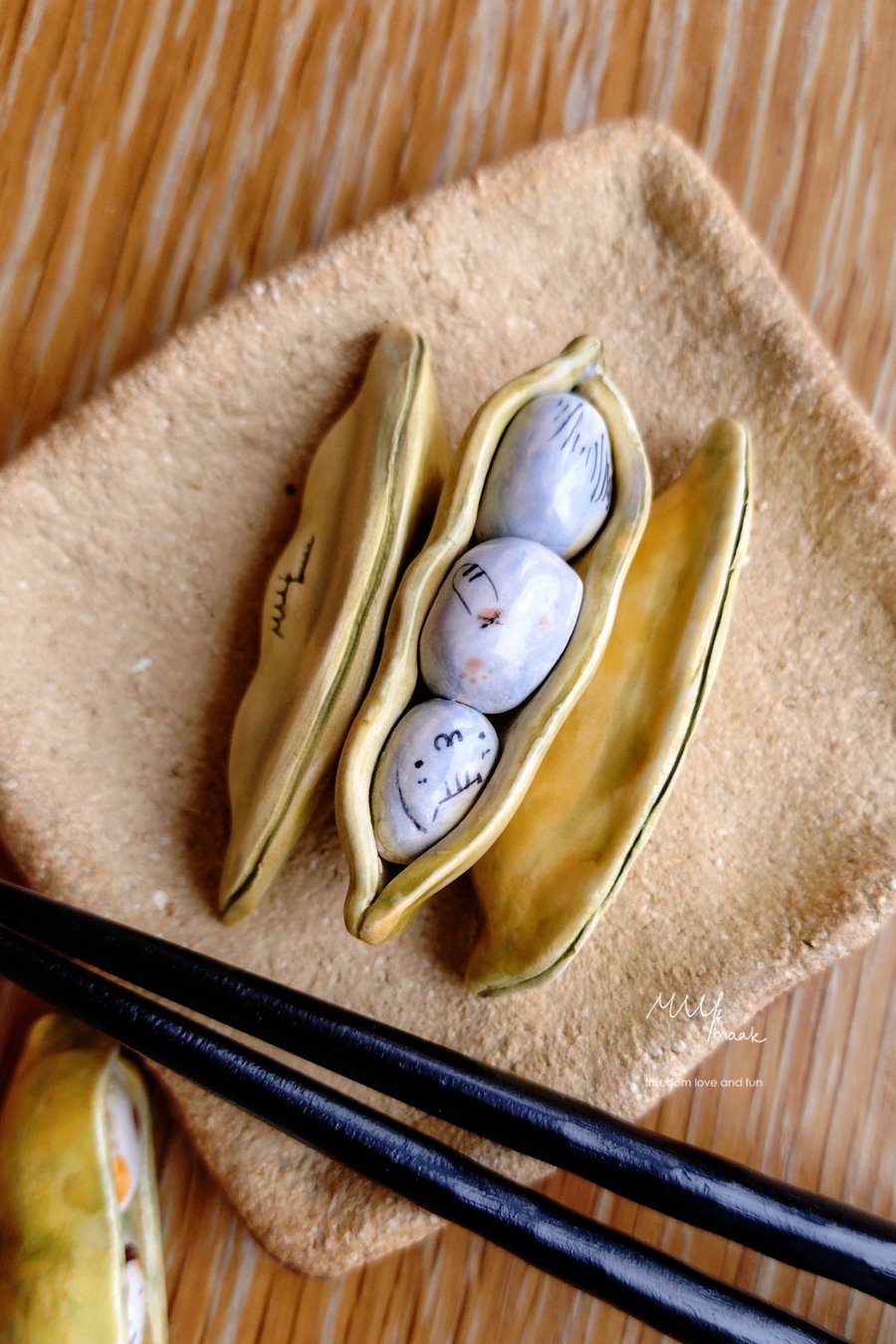 Purrfect Pea Ginmaru (Chopstick Rest)