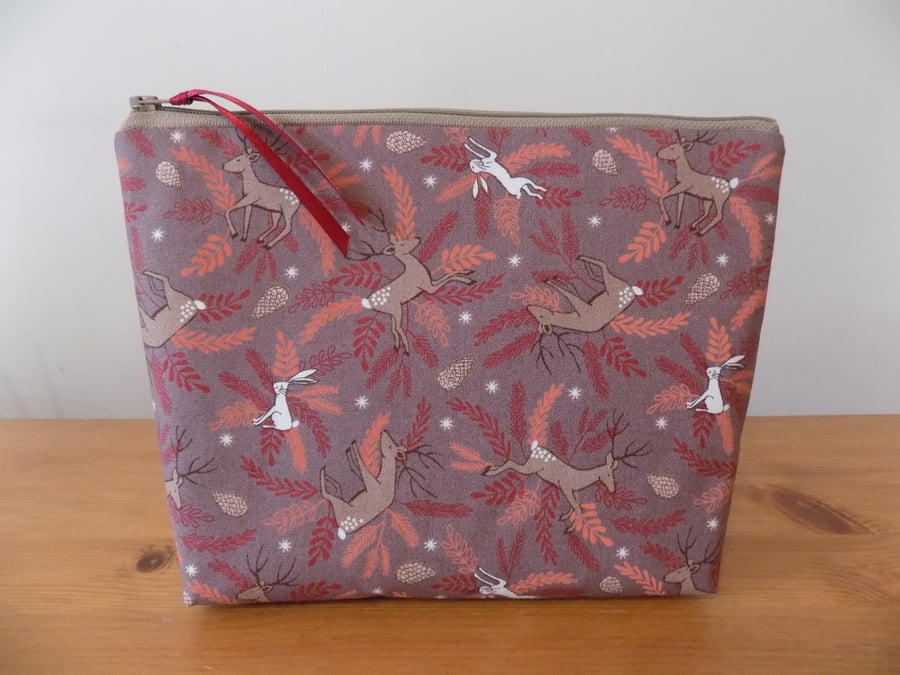Deer & Hare Toiletries Bag Animal Make Up Case Large Cosmetics Purse Waterproof 