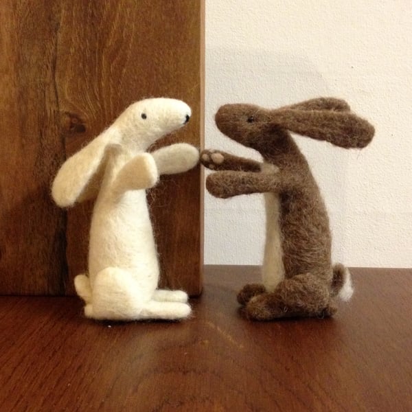 Hare needle felt kit -ideal for a beginner or improver