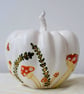 Hand Painted Wildflower Ceramic Pumpkin – Handmade Autumn Decoration with Gold