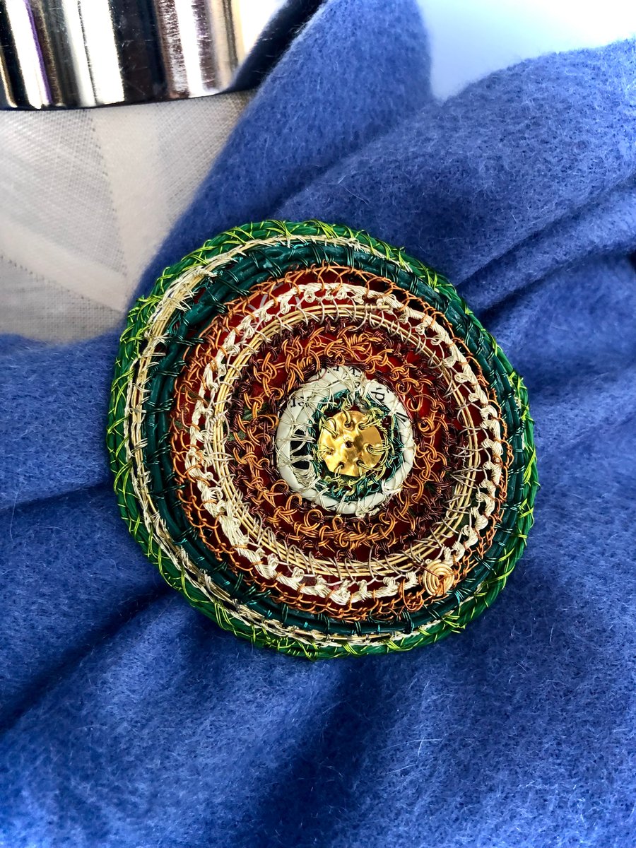 Recycled oval brooch