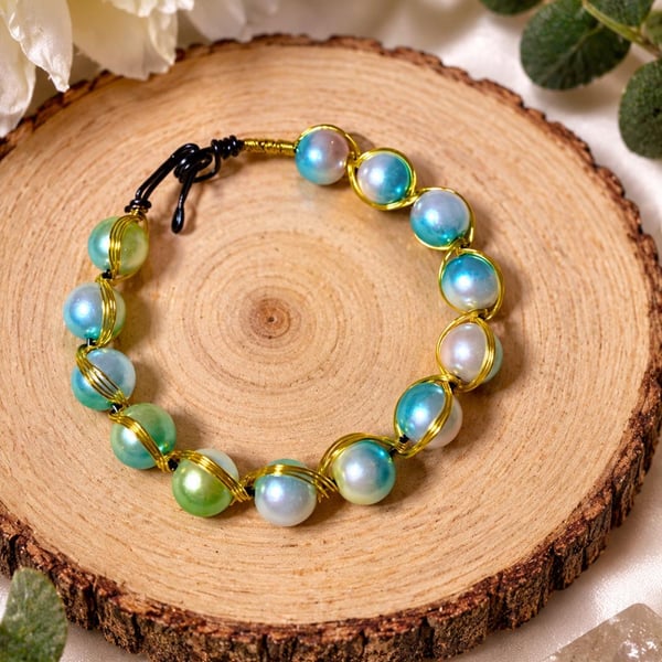Handmade Multicolour Pearl Bead Gold Wire Bracelet Gift for Her