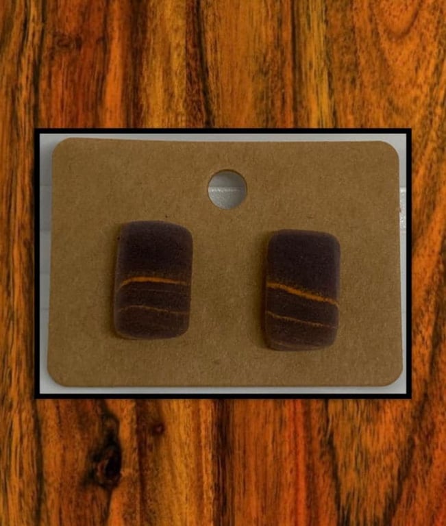 Outlet Wood grain studs