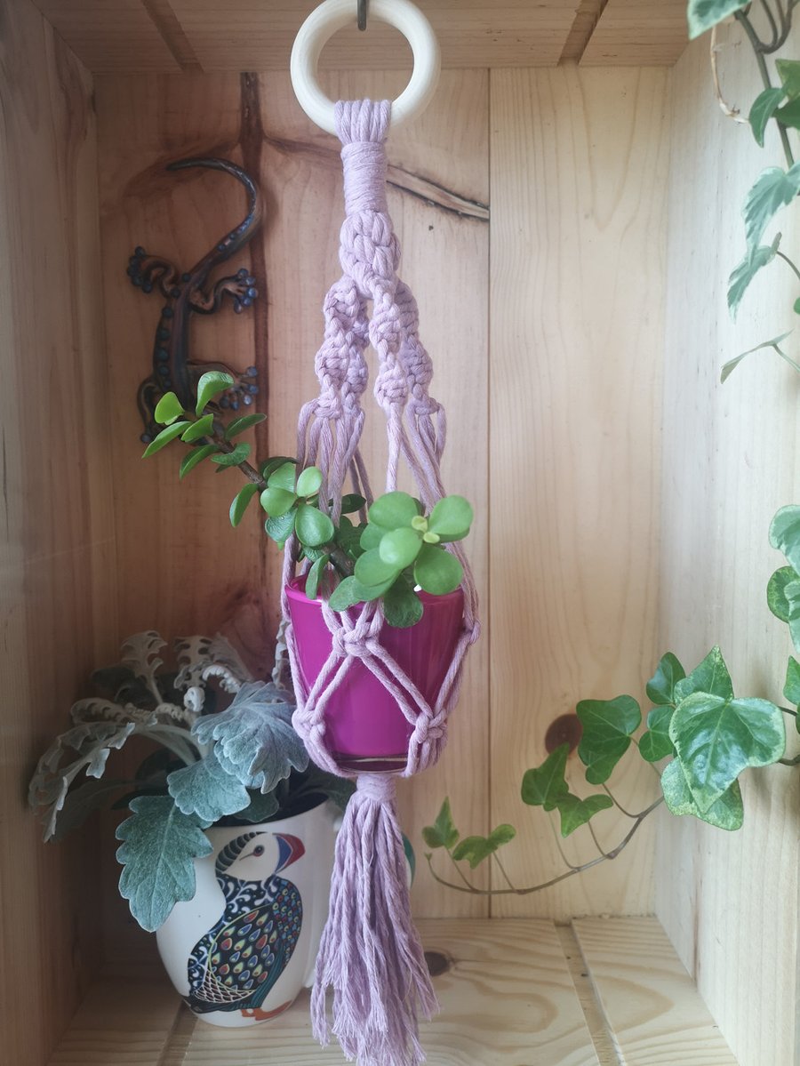 Mini Macramé Hanging Basket 