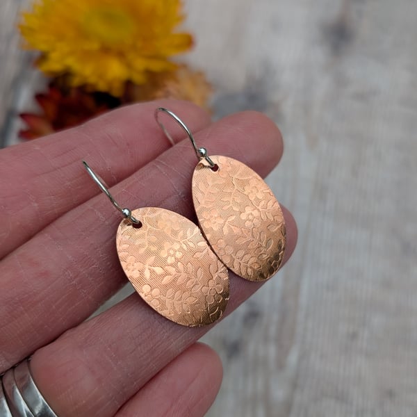 Copper Floral Pattern Oval Disc Earrings - JBJ1090