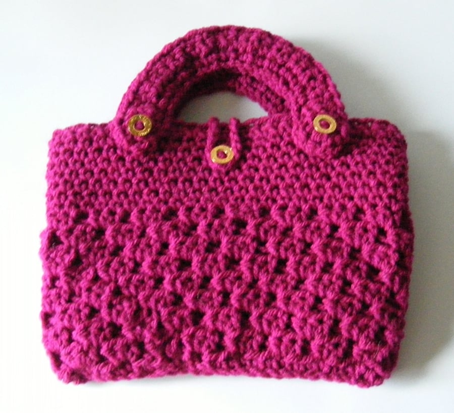 Crocheted bag tablet holder