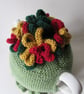 Tea cosie Tea cosy - Christmas whirly - twirly ribbons - gold - Image 3