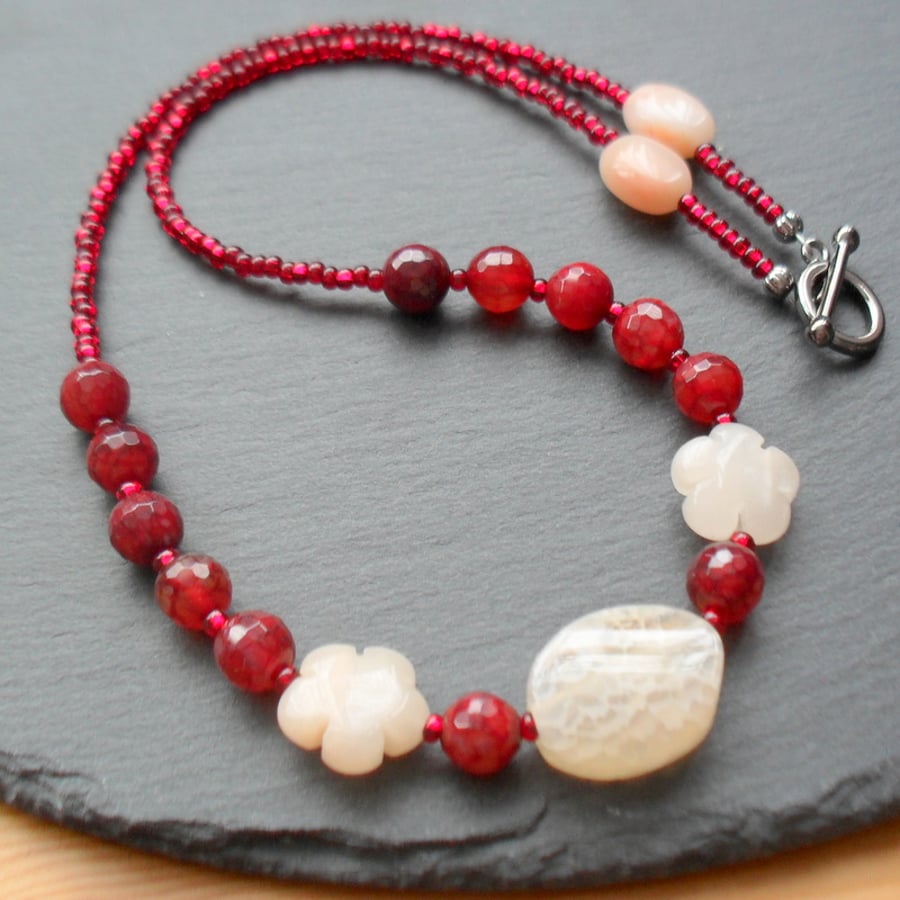  Agate and Quartzite  Beaded Necklace  
