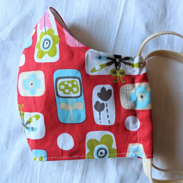 Cotton face mask with flower and insect print