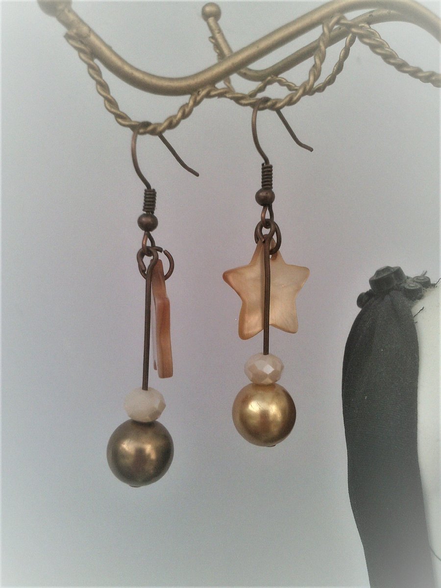 Bronze Dangle Earrings, Beige Mother of Pearl Star, Antique Bronze 