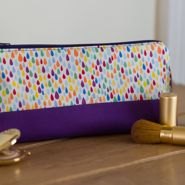 Zip pouch in Rainbow Drops - a zippered pouch in a really useful size