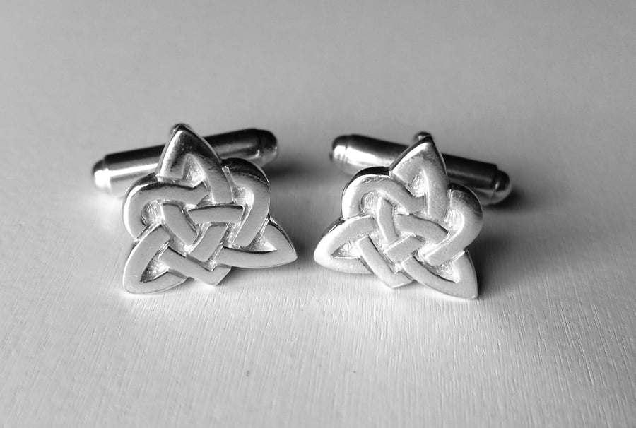 Celtic heart cufflinks
