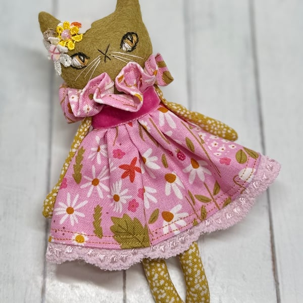 Pretty Floral Kitty Pink