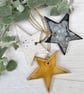 Trio of ceramic stars  - Image 1