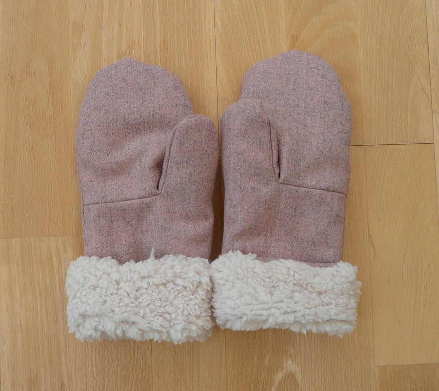 Ladies mittens pink grey marl tweed mittens woo... Folksy