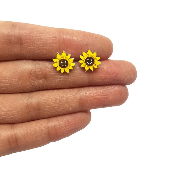 Sunflower Stud Earrings - Handpainted - Floral Earrings