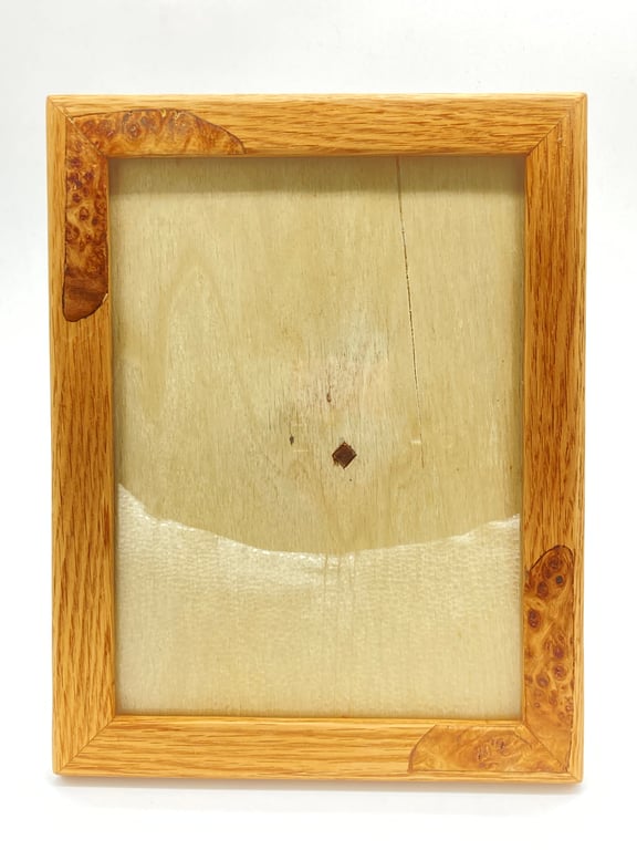 Solid oak picture frame with oak burl inlay 8x6"