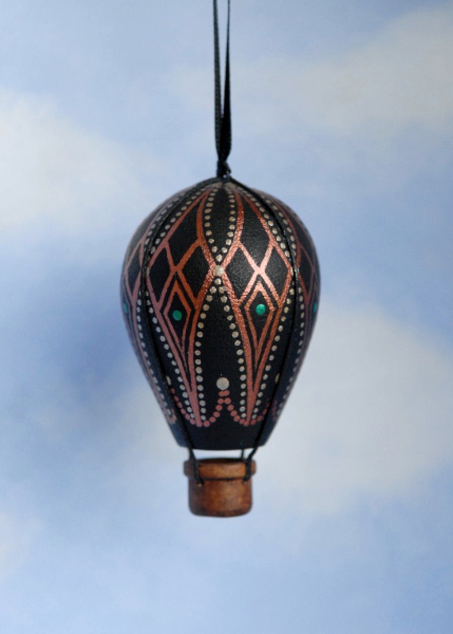 Hot air balloon hanging ornament
