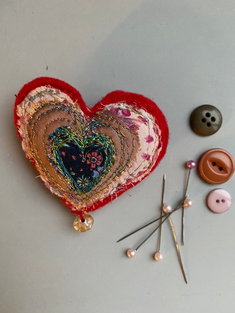 Love heart brooch
