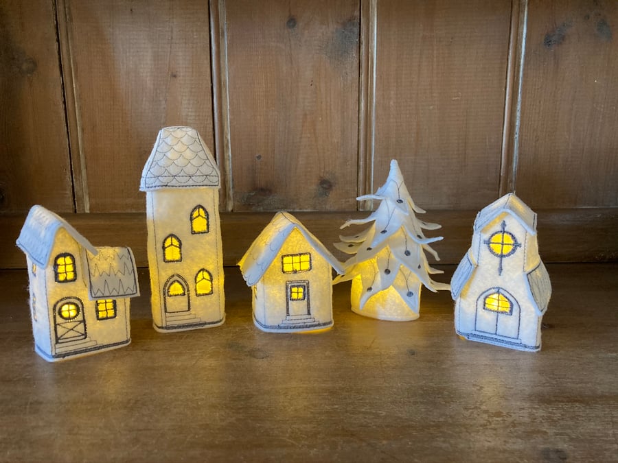 White Christmas tea light village. Embroidered felt. 