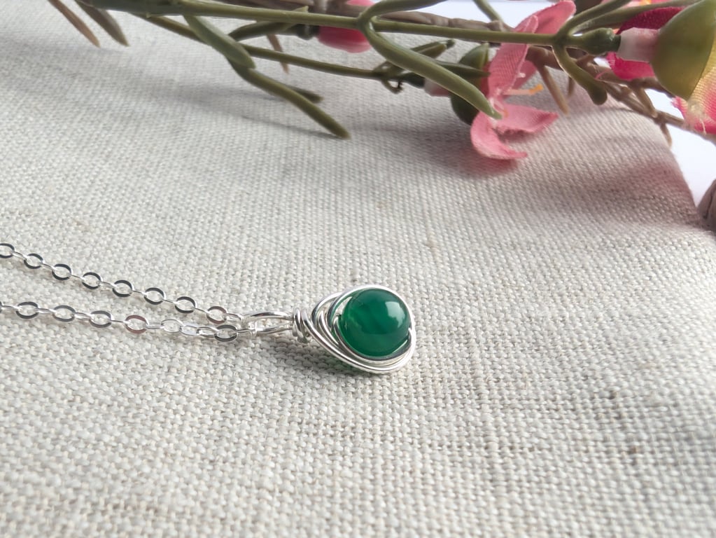 GREEN ONYX  Minimalist Dainty Sterling Silver Pendant July Birthstone