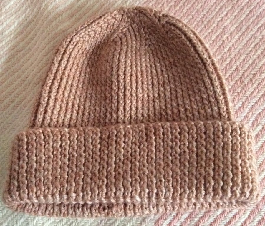 Knitted Beanie Hat in a Beige Ribbed Design Adult 