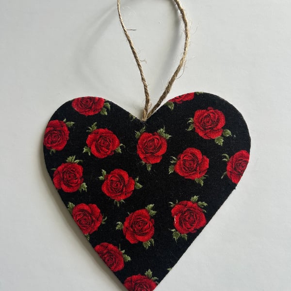 Floral Heart Wall Hanging: Handmade Decoration
