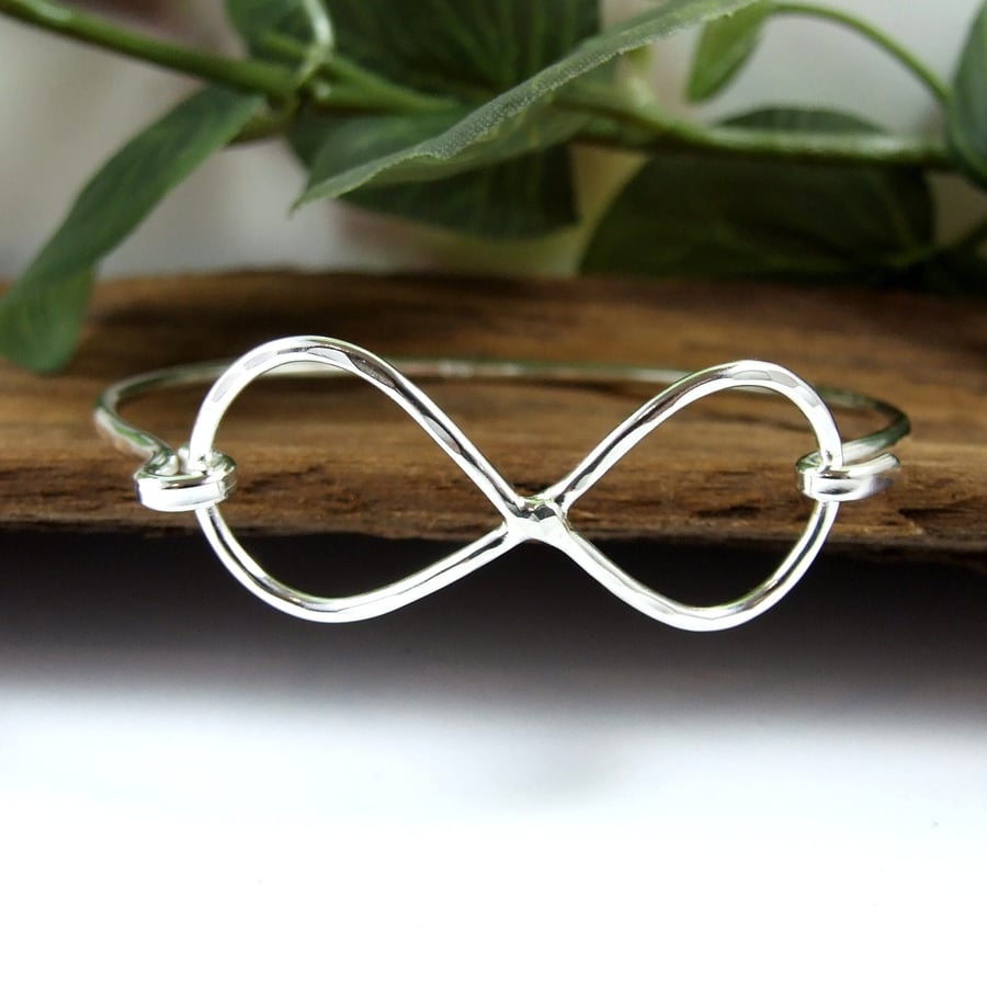 Infinity Knot Bangle, Sterling Silver Tension Bracelet. To fit 16-17.5 cm Wrist.