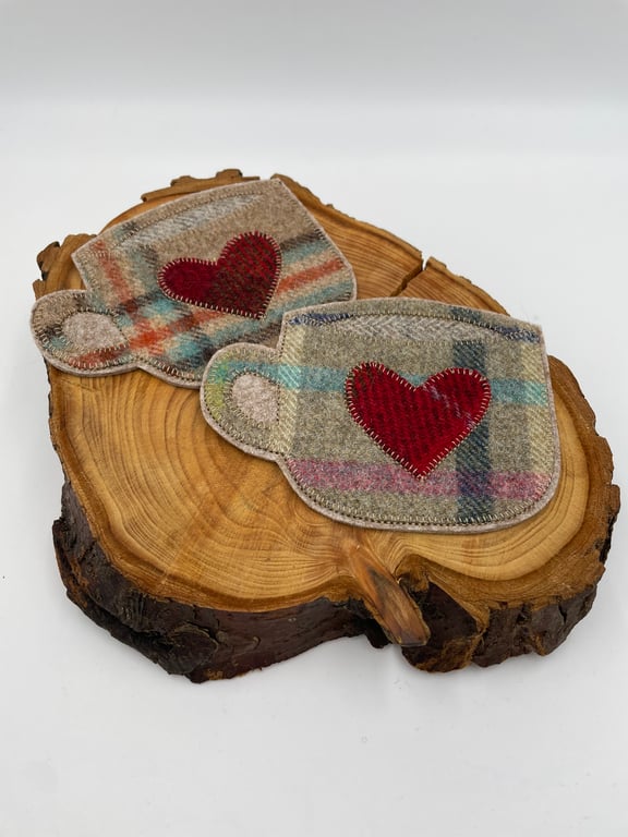 Set two woollen mug rugs