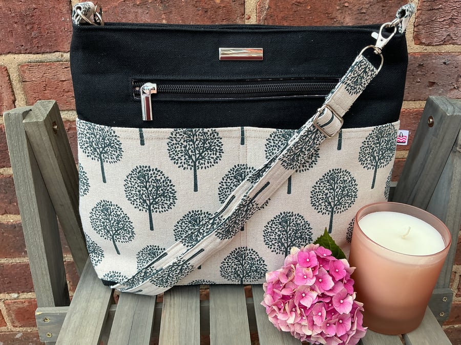 Black Tree Multi-pocket Shoulder Bag
