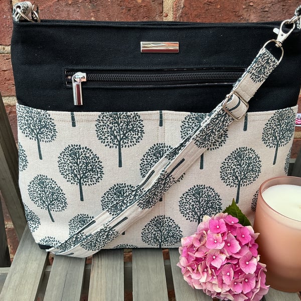 Black Tree Multi-pocket Shoulder Bag