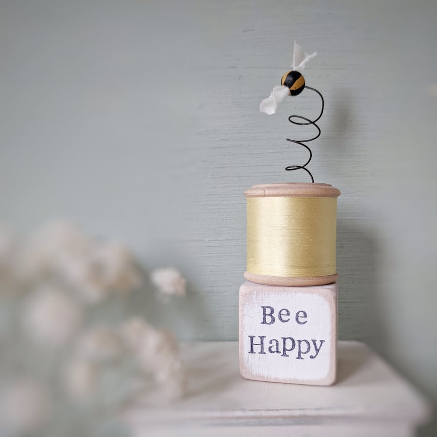 Bee on a Vintage Bobbin 'Bee Happy'