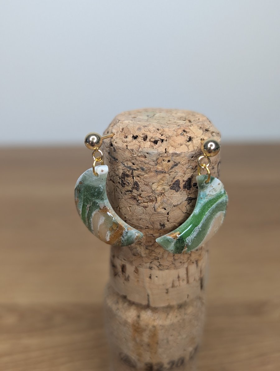 Green  stone mini moon earrings