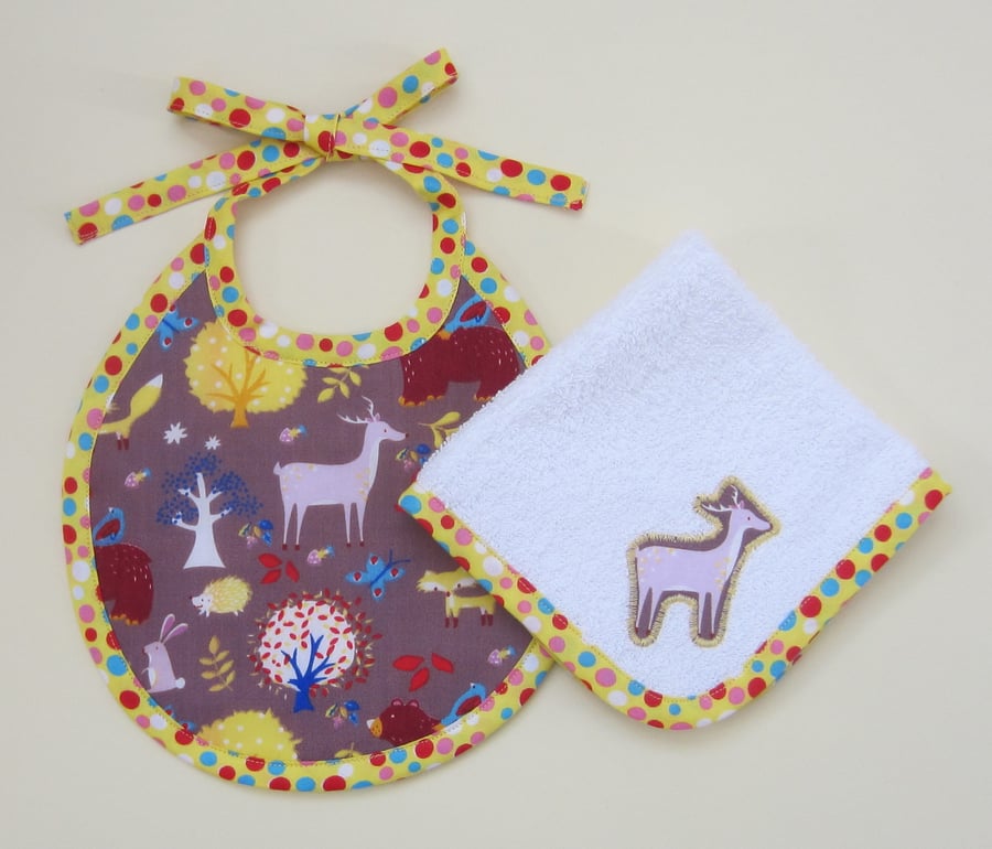 First Size Woodland Animals Babies Bib and Dribble Cloth Set