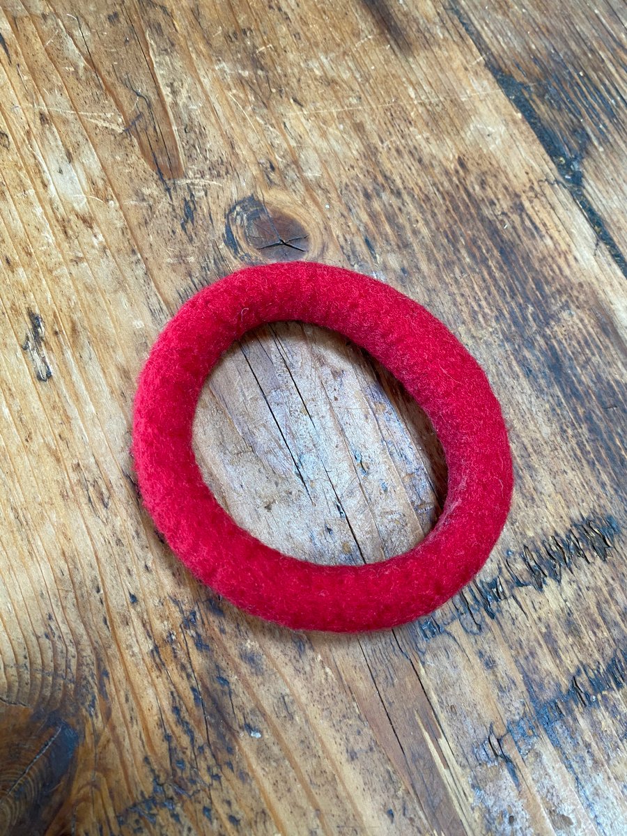 Bright Red Felt Bracelet. (563)