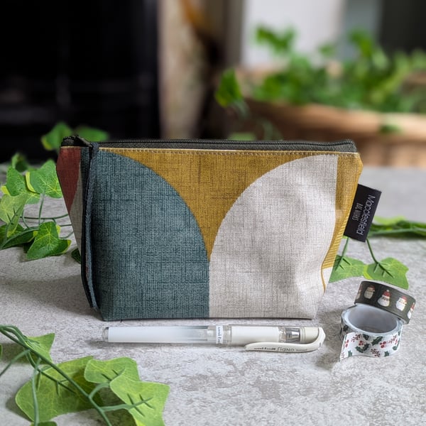 Oilcloth Make-up Bag. Geometric Print Cosmetics or Toiletries Pouch - Green