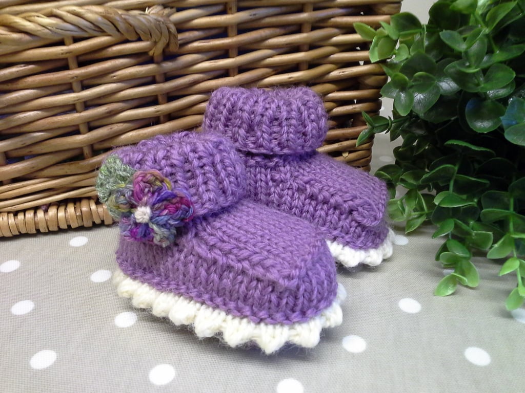 Designer Baby Girls Pure 'Jeager' Aran Merino Wool Booties  0- 3 months size
