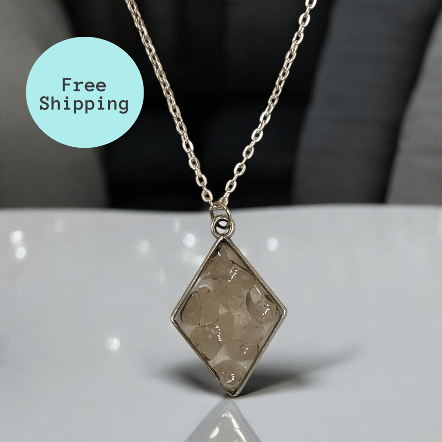 Gentle Rose Quartz Pendant for Emotional Balance - Taurus & Libra Crystal Energy