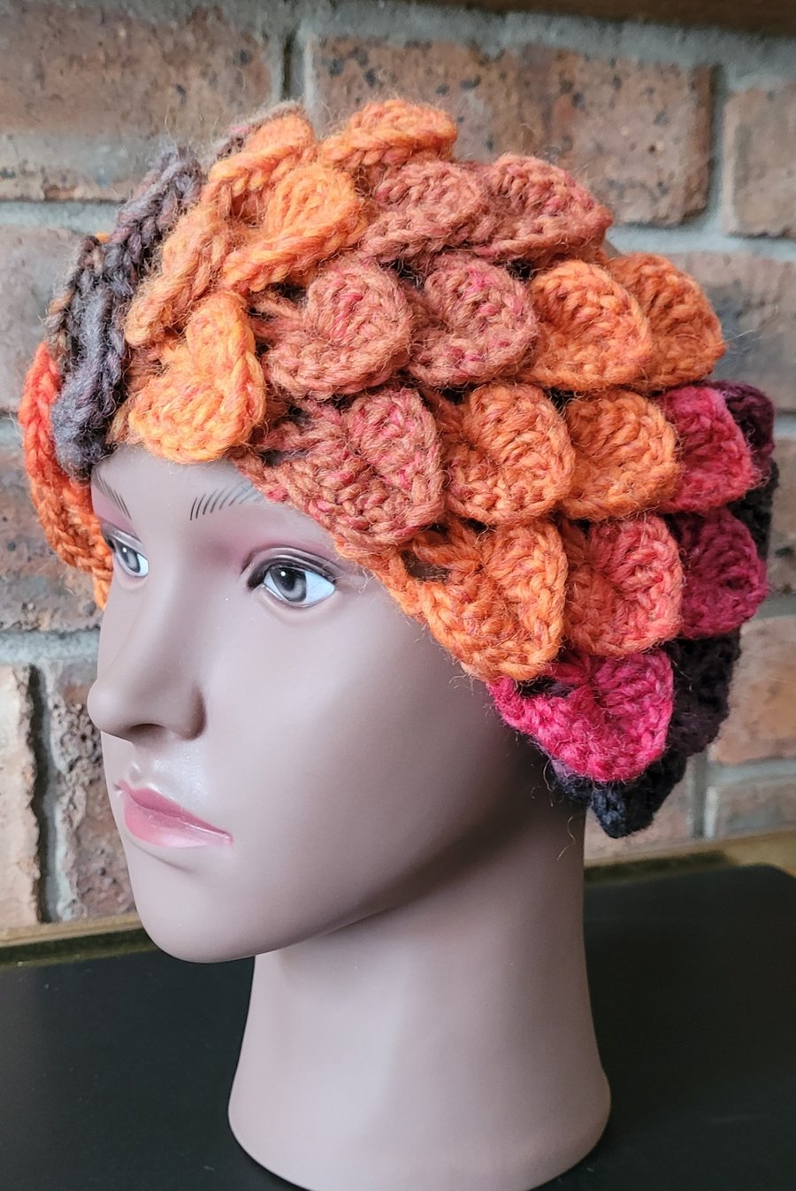 Handmade crochet headband in crocodile stich 100% wool