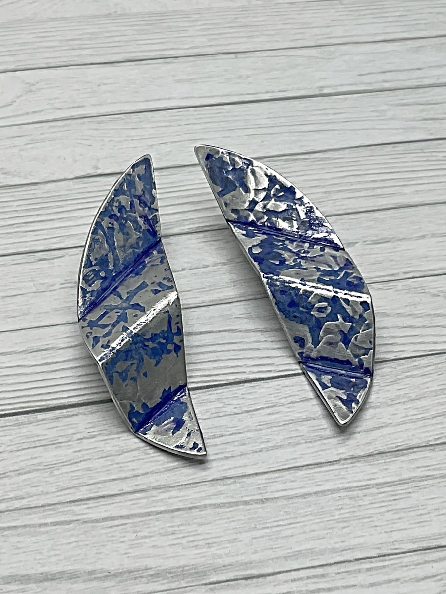 Aluminium Stud Earrings, Folded Design, Imprinted Floral Pattern, Silver Blue