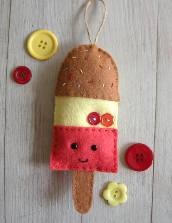 Craft kit sewing kit Fab ice lolly felt decoration