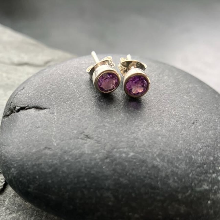 Sterling Silver studs with Faceted Amethyst
