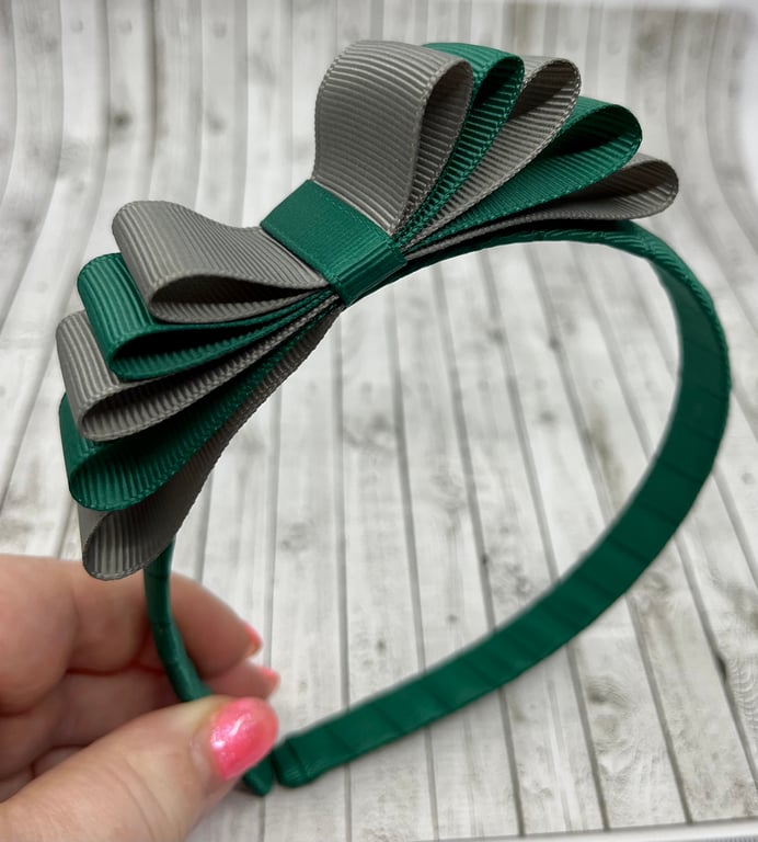 School Hunter Green and Grey Hairband with 5 Layer Two-tone Straight Bow
