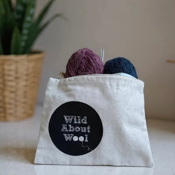 Small zipped Craft Project Bag in Ecru