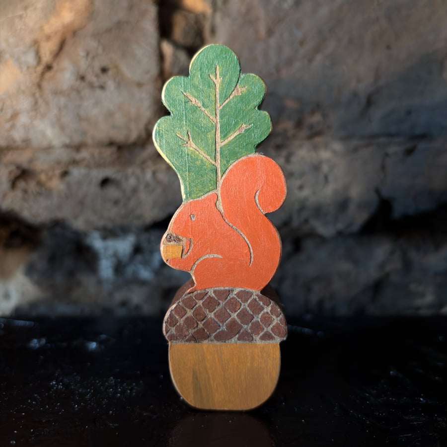 Handmade Wooden Squirrel & Acorn Ornament - Maple Woodland Shelf Decoration