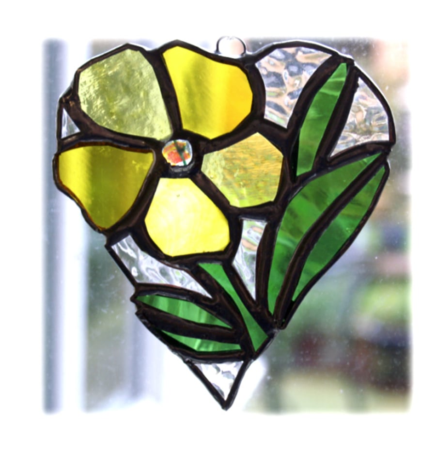 Primrose Heart Suncatcher Stained Glass 002