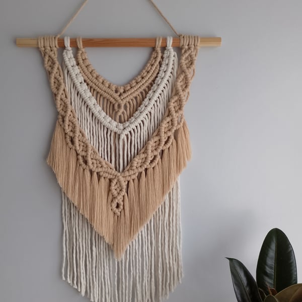 Macrame wall hanging