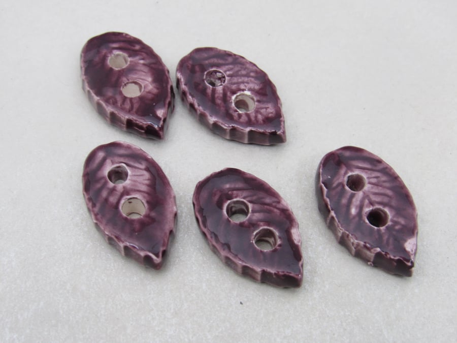5 Small Leaf Shaped Aubergine Purple Ceramic Buttons