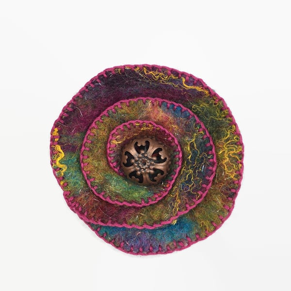 Seconds sunday - Multicoloured felt flower brooch or corsage 